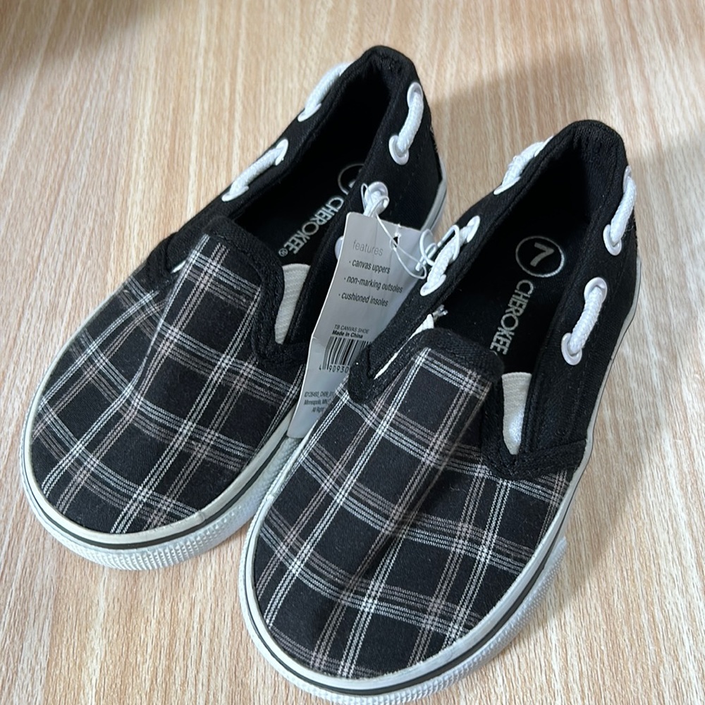 Cherokee kids slip on black and white plaid canvas shoes/loafers